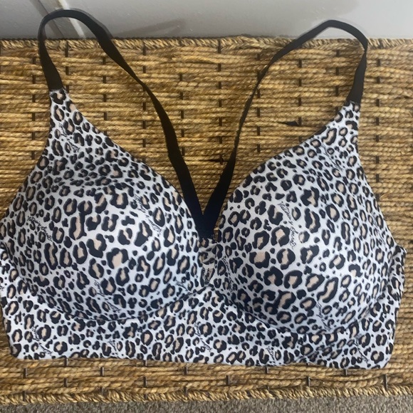 VS plunge bra EUC - Picture 8 of 8